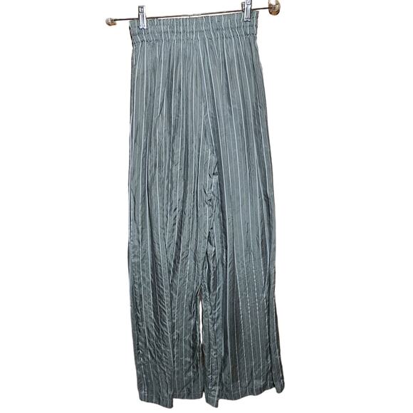 Green and White Striped Wide Leg Pants Size Small - Picture 2 of 4